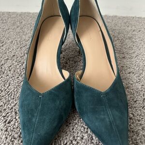 Banana Republic Elegant Green Suede Women's Pumps